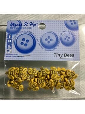 Dress It Up Buttons Tiny Bees 20pcs Embellishment Craft Buttons 1858 Jesse James